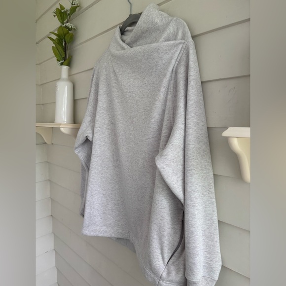 Athleta Cozy Karma Twisted Neck Sweatshirt Women’s Size 1X - Picture 6 of 13